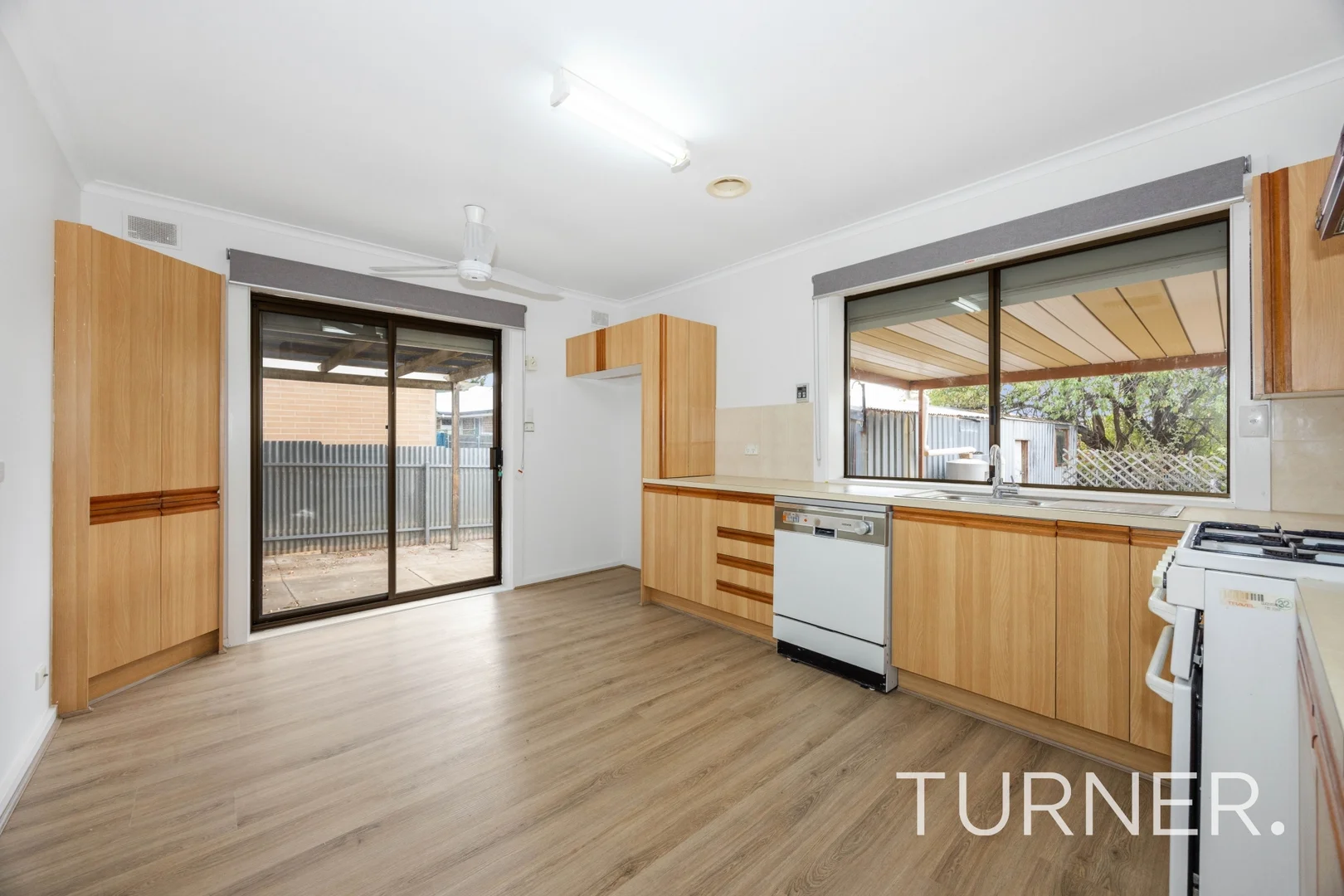 Additional image 4 of 11 Justin Cres, Christie Downs SA 5164