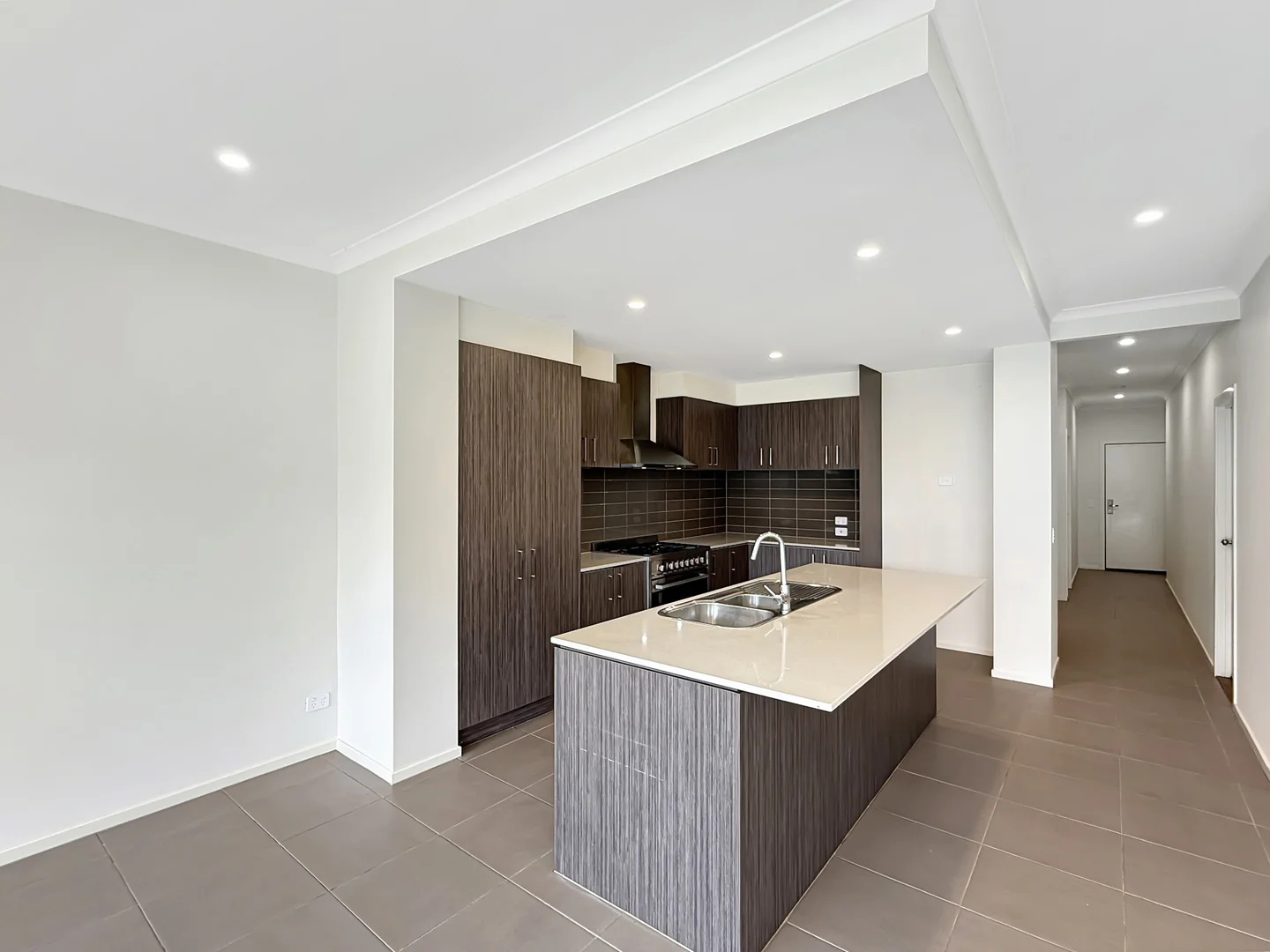 9 Hanford Lane, Wallan VIC 3756 photo 4