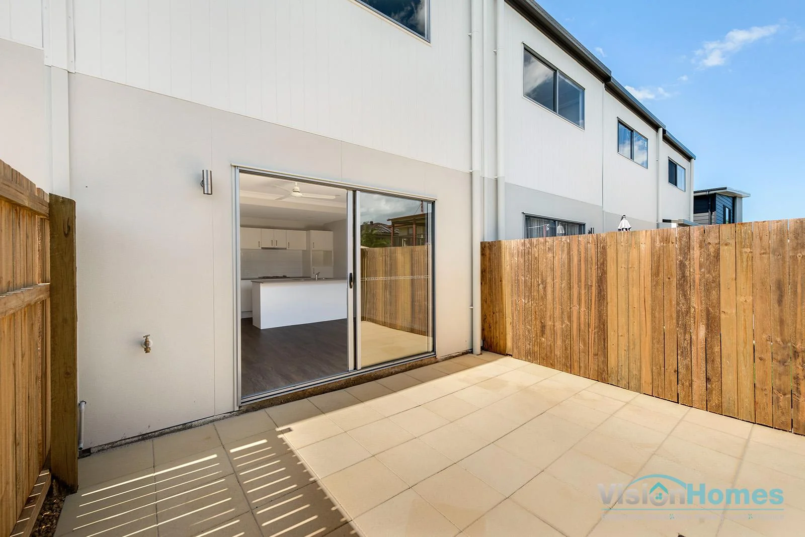 6/9 Diamond Avenue, Kallangur QLD 4503 photo 4