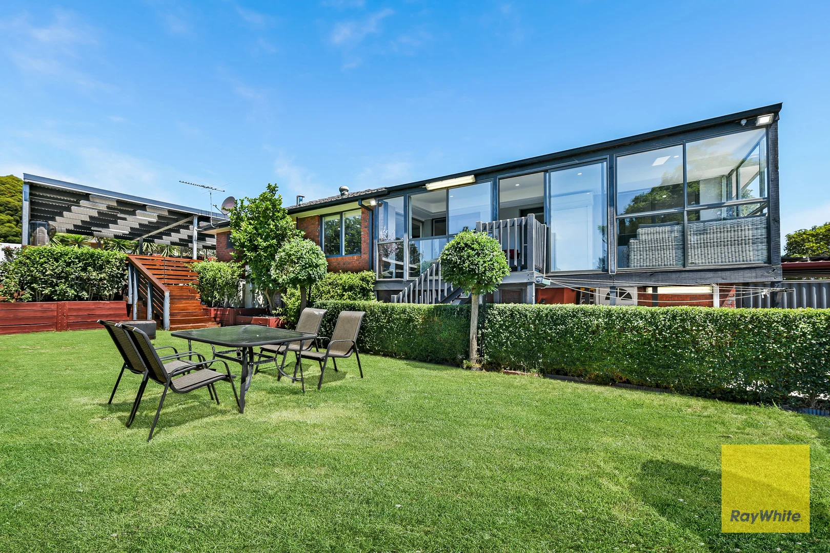 Additional image 14 of 1 Rapanea Court, Endeavour Hills VIC 3802