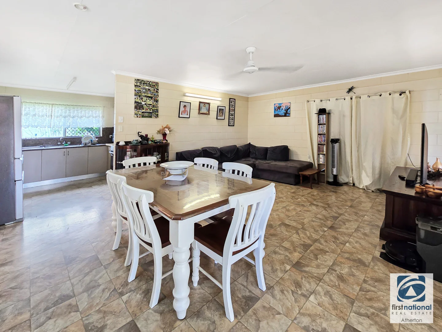 8 Rains Street, Mareeba QLD 4880 photo 3