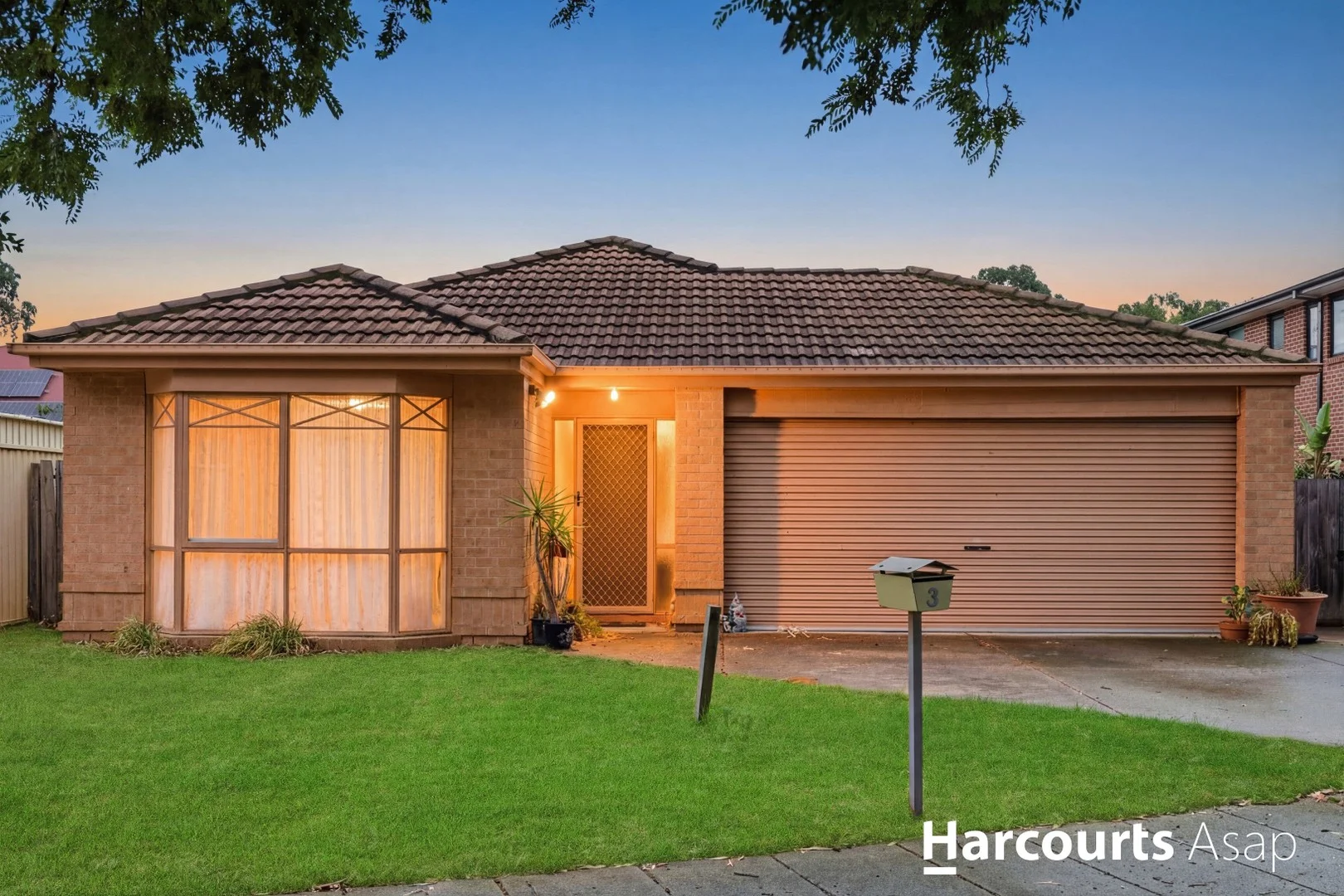 3 Lindsay Crescent, Lynbrook VIC 3975