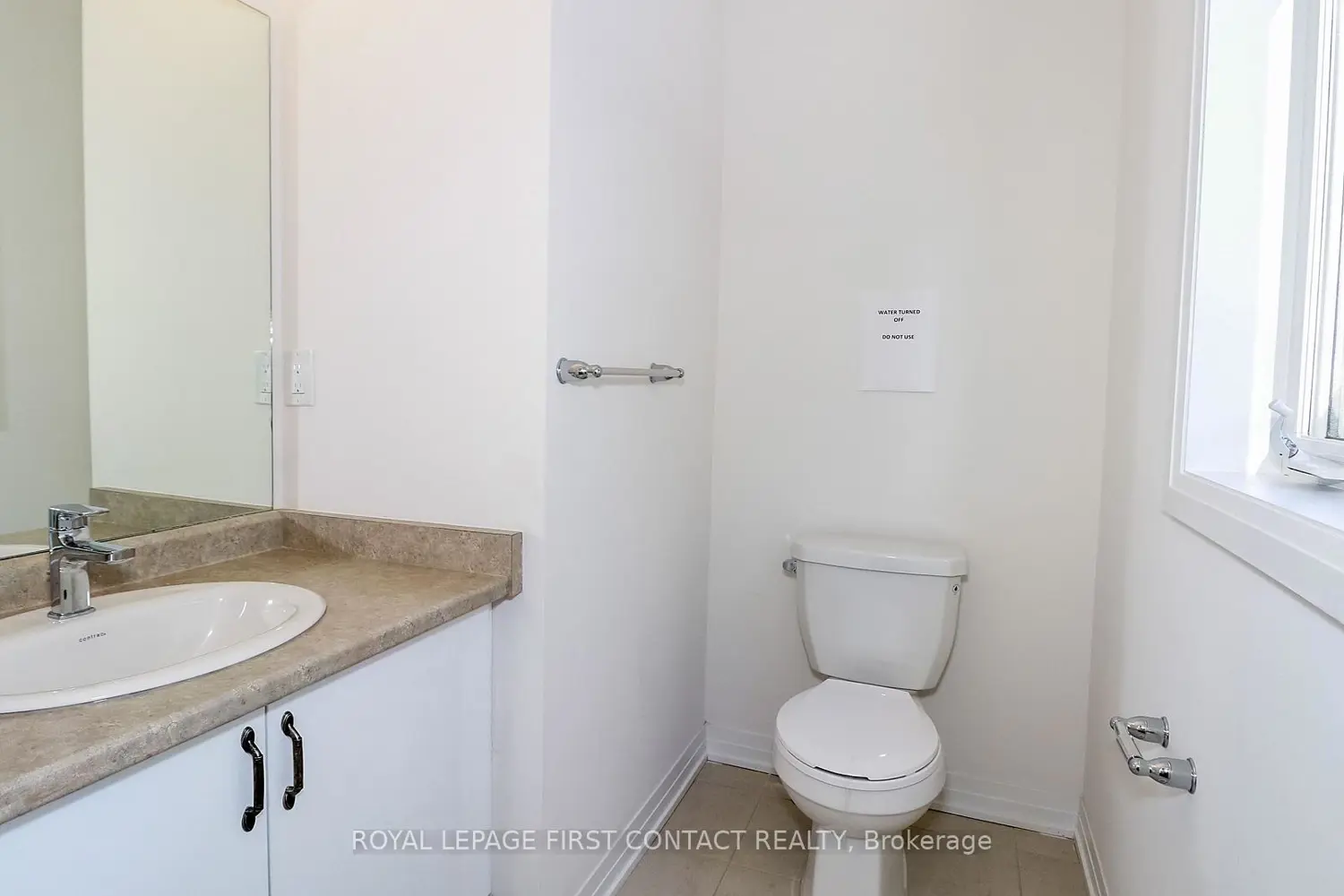 3778 Sunbank Crescent photo 3