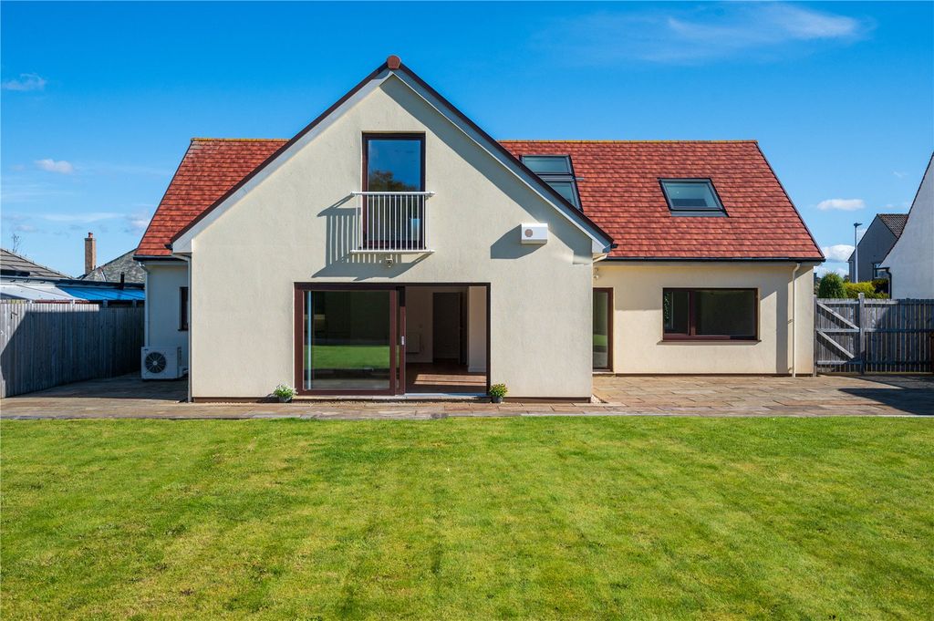 4 bed detached house for saleBroomhill Avenue, Penicuik, Midlothian EH26