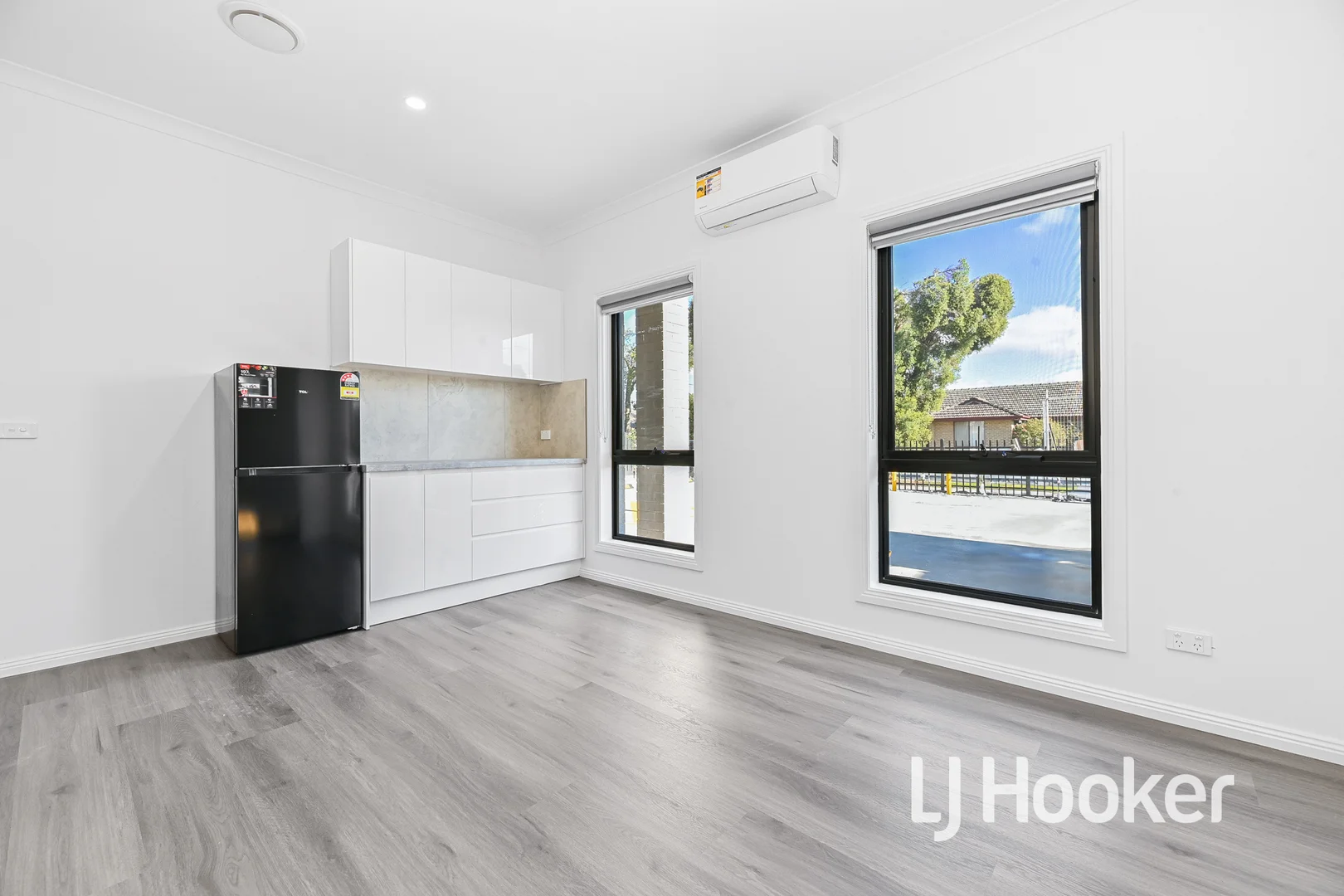 Additional image 4 of 28 Scott Street, Cranbourne VIC 3977