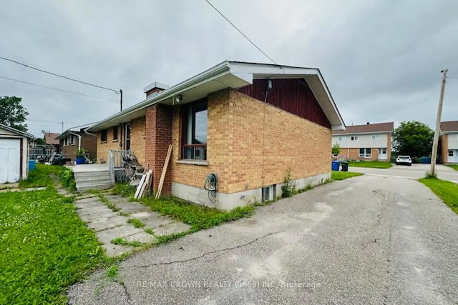 Additional image 9 of 12 Winnipeg Street