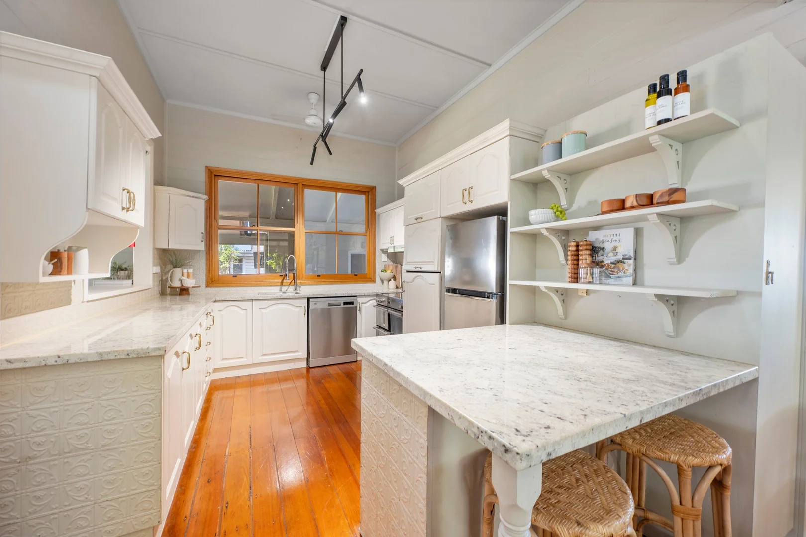 Additional image 5 of 114 Bundock Street, Belgian Gardens QLD 4810