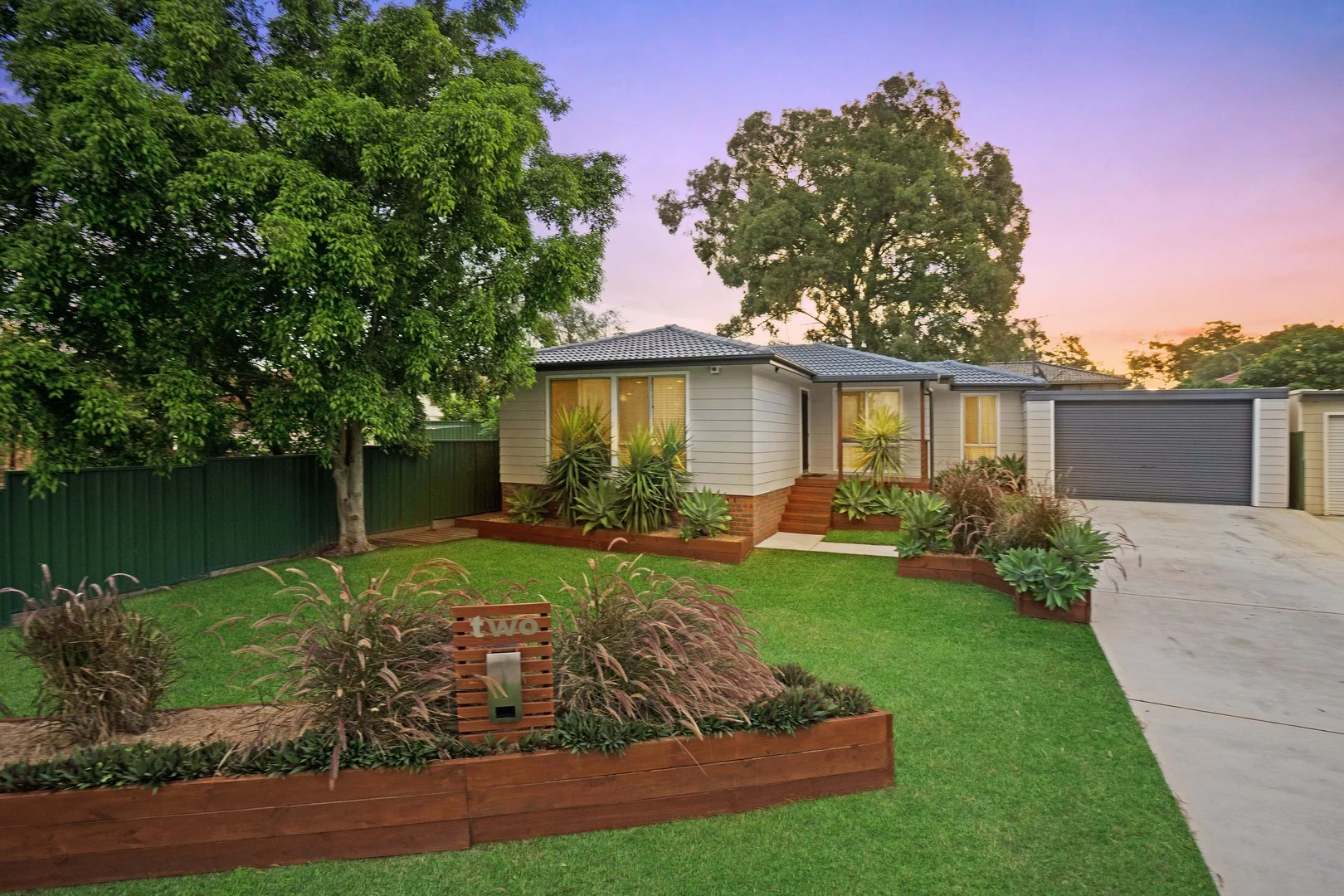 2 Batman Close, Thornton NSW 2322