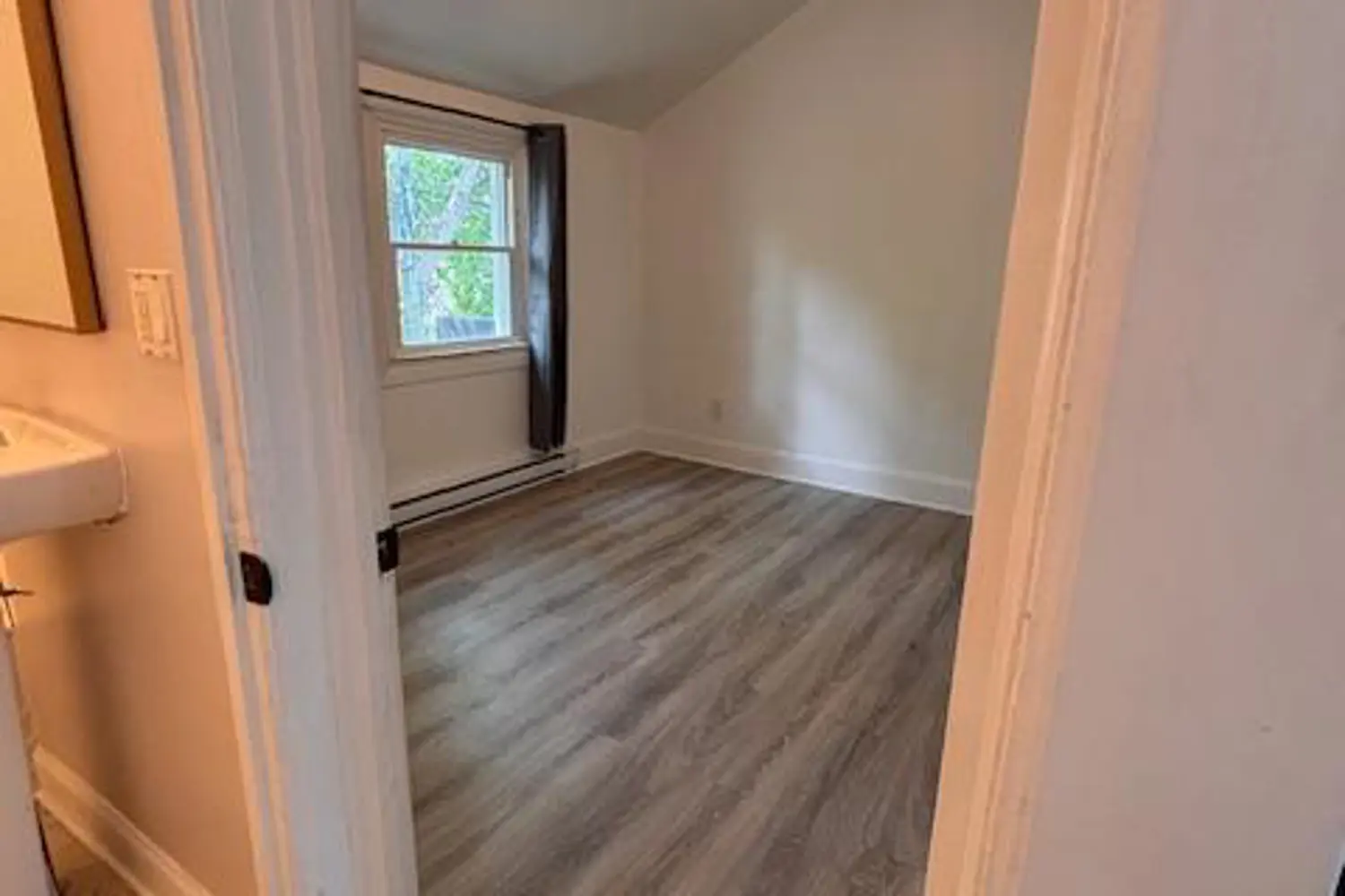 Additional image 9 of 266 Emond Street