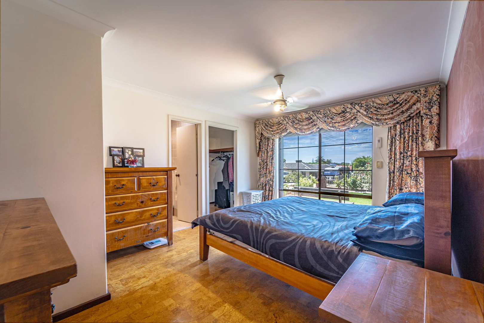9 Barbrook Way, Warnbro WA 6169 photo 5