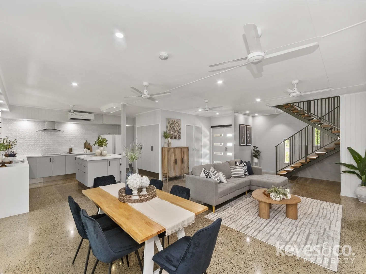 8 French Street, Pimlico QLD 4812