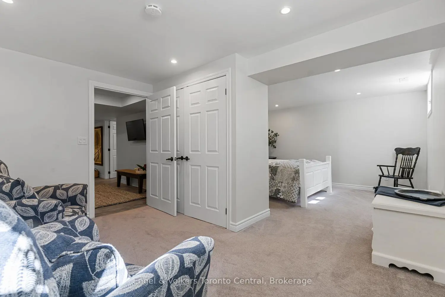 Additional image 12 of 242 Somers Street