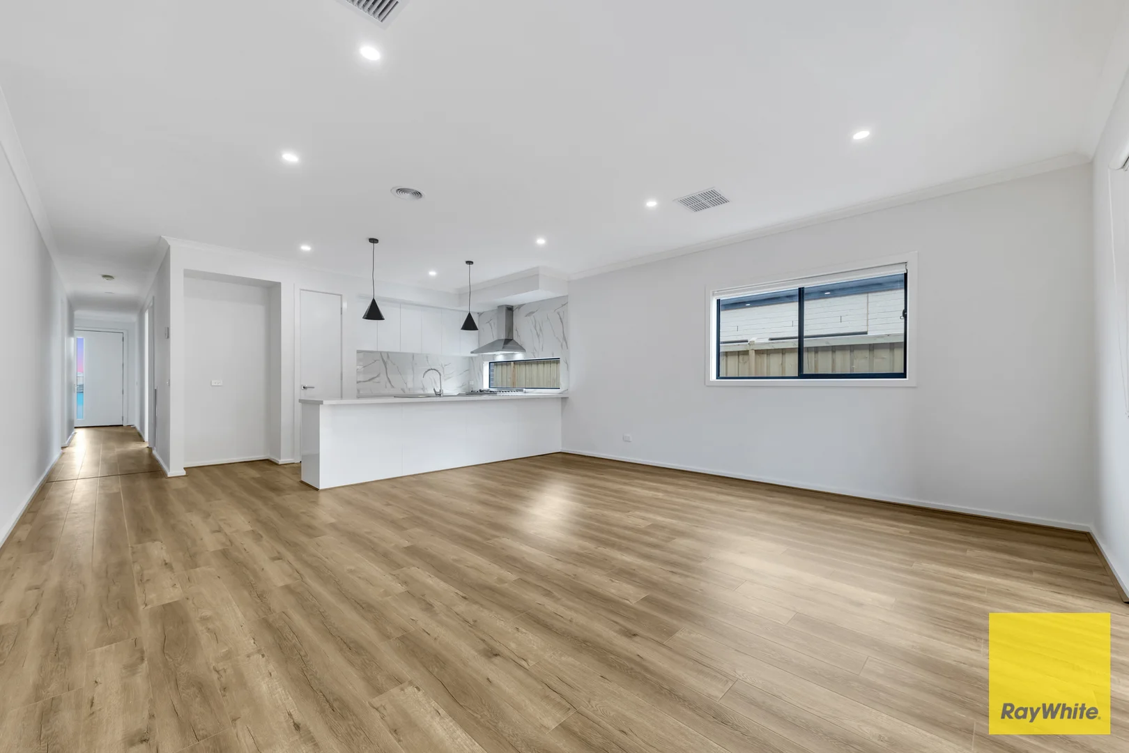 Additional image 5 of 3 Camelon Avenue, Thornhill Park VIC 3335