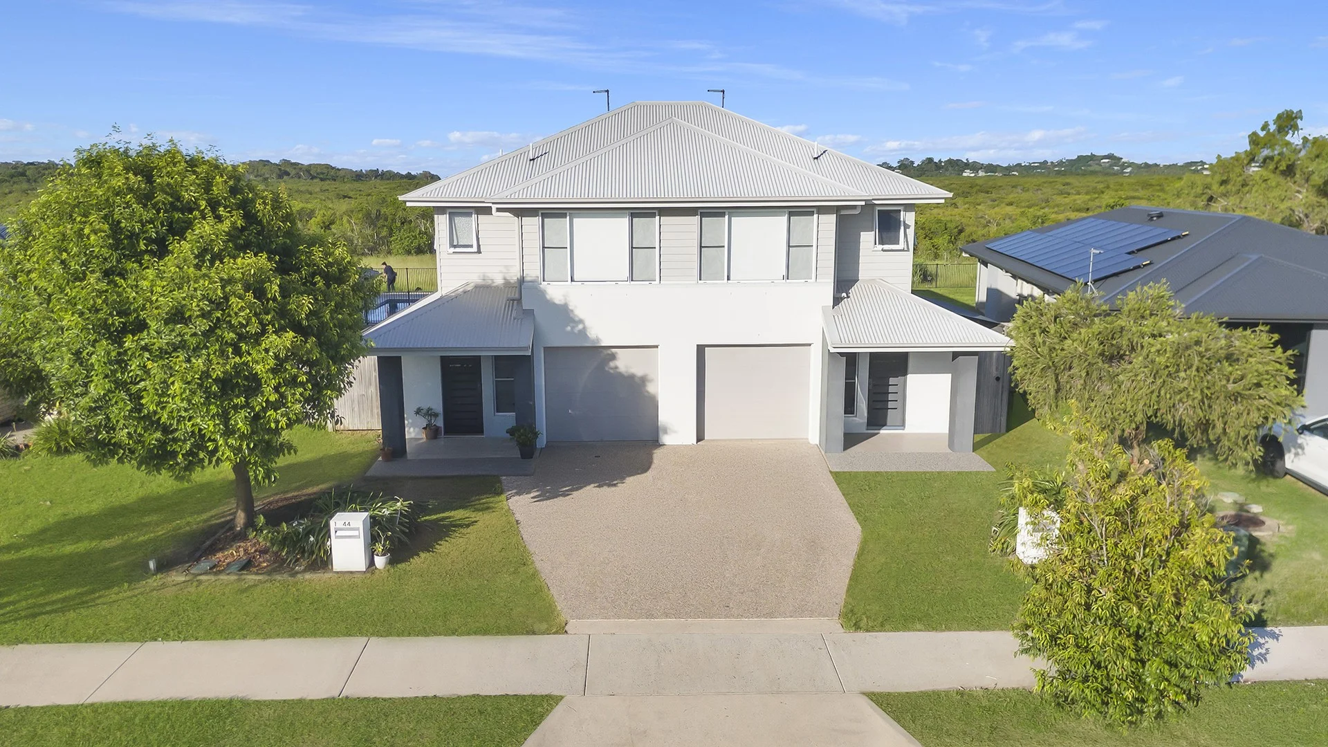 1 & 2/44 Moreton Dr, Rural View QLD 4740