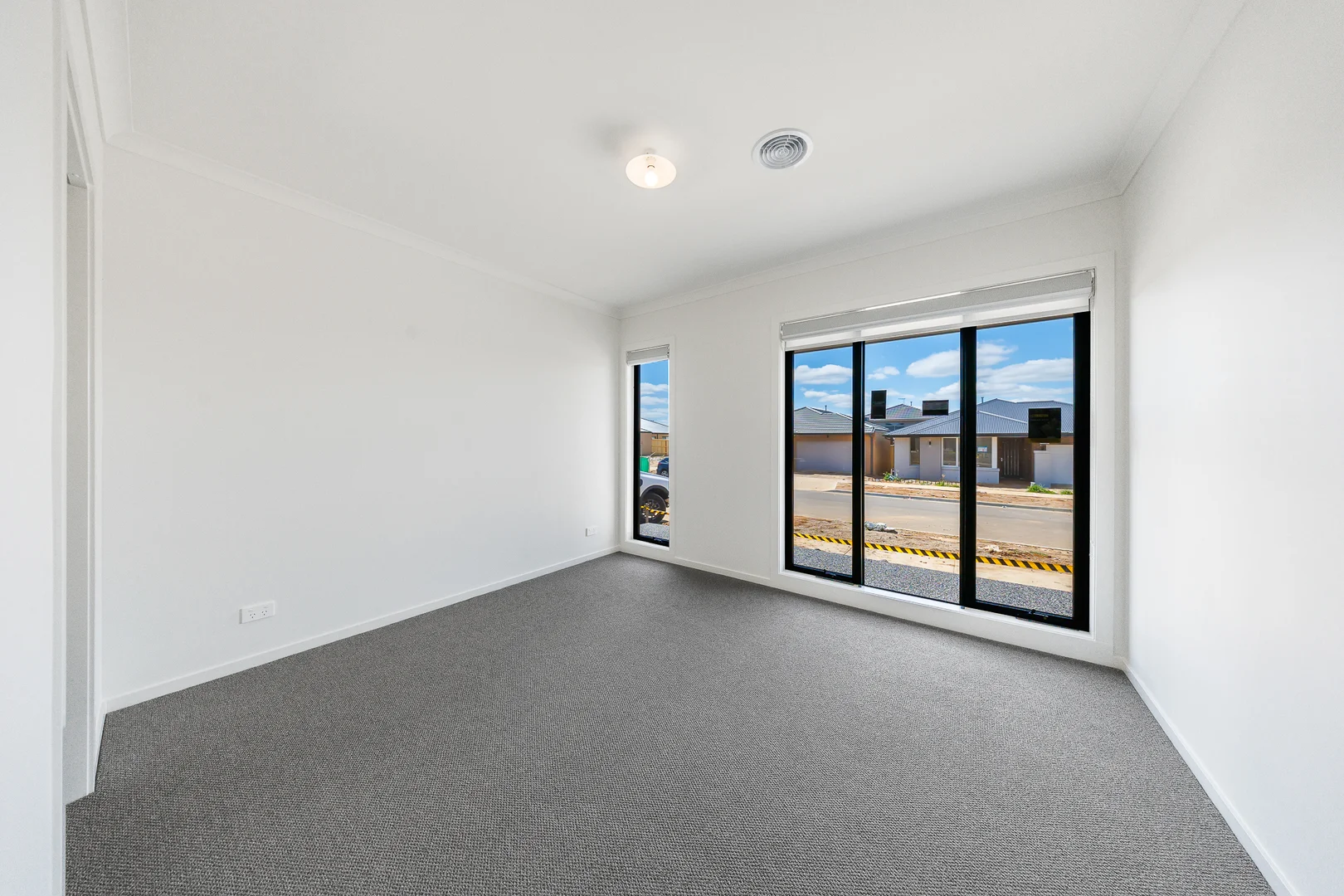 Additional image 3 of 48 Marquess Crescent, Clyde North VIC 3978