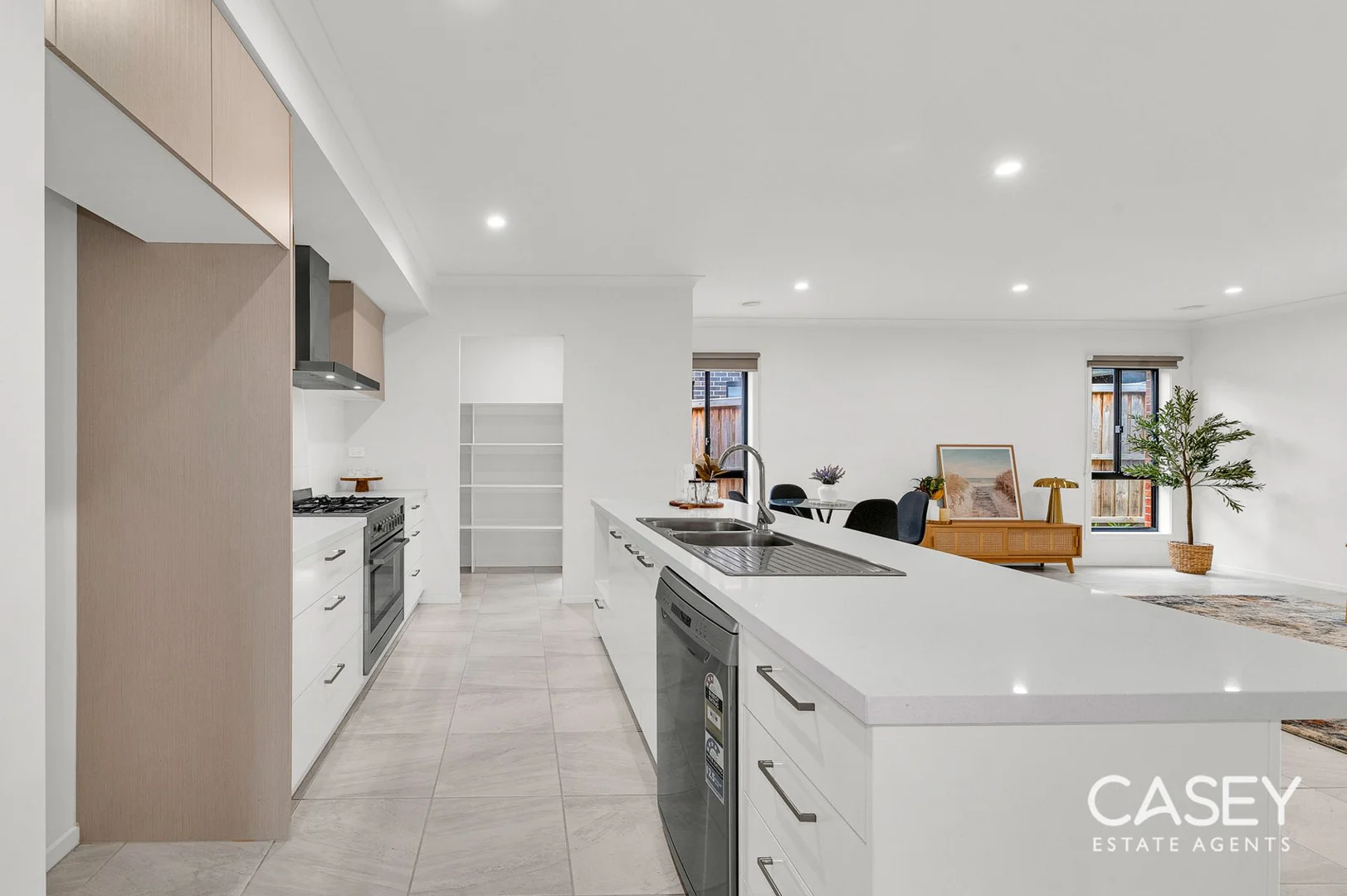 Additional image 5 of 35 Ashdown Drive, Warragul VIC 3820