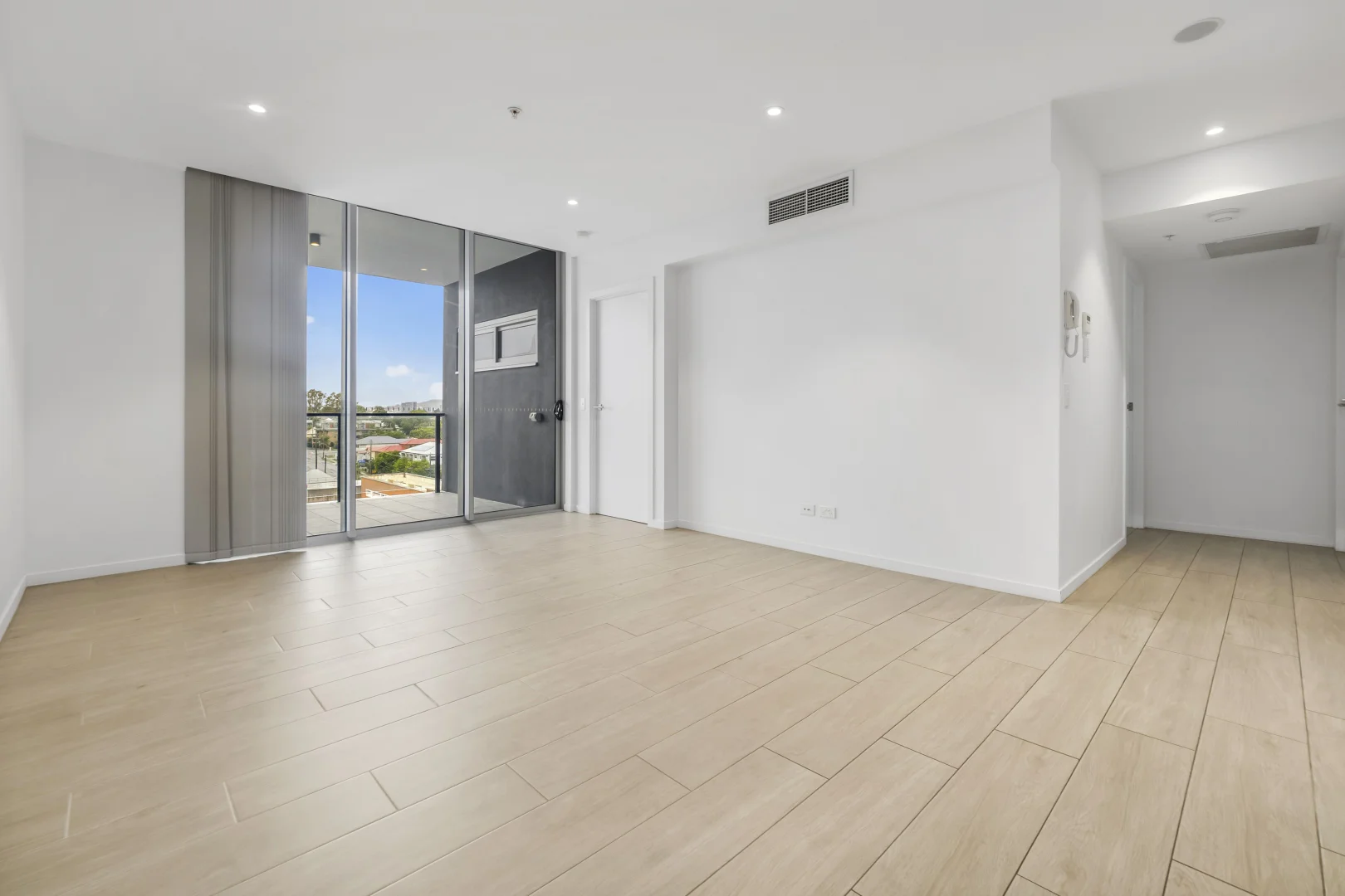 Additional image 6 of 808/95 Linton Street, Kangaroo Point QLD 4169