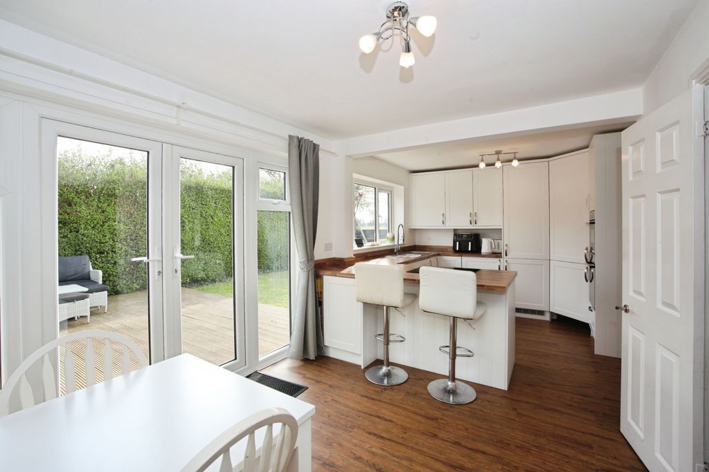Additional image 12 of 3 bed semi-detached house for saleRogiet Road, Caldicot NP26