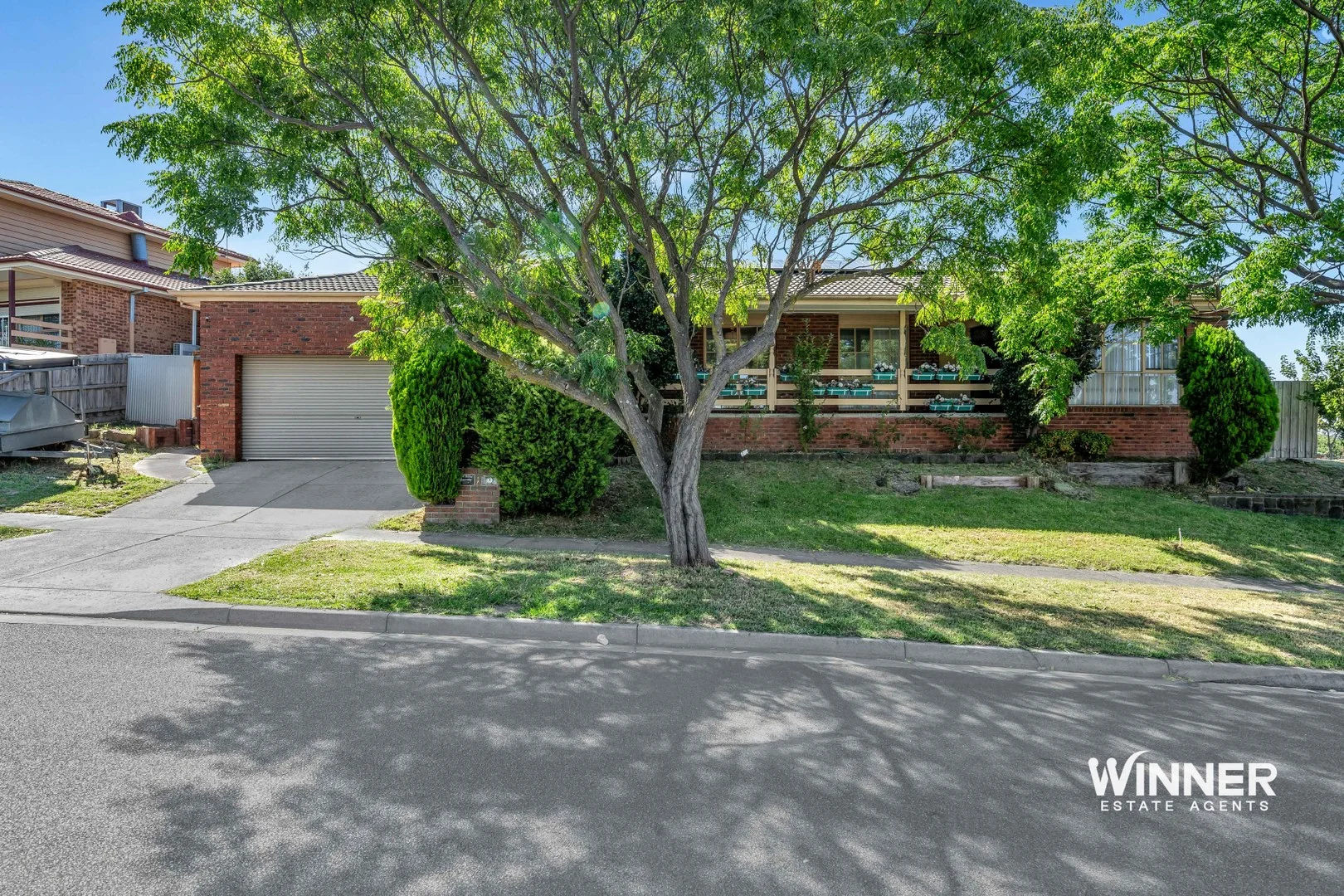 1 Montague Court, Endeavour Hills VIC 3802