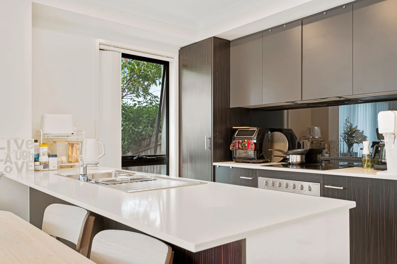 2/2 Angela Way, Pimpama QLD 4209 photo 2