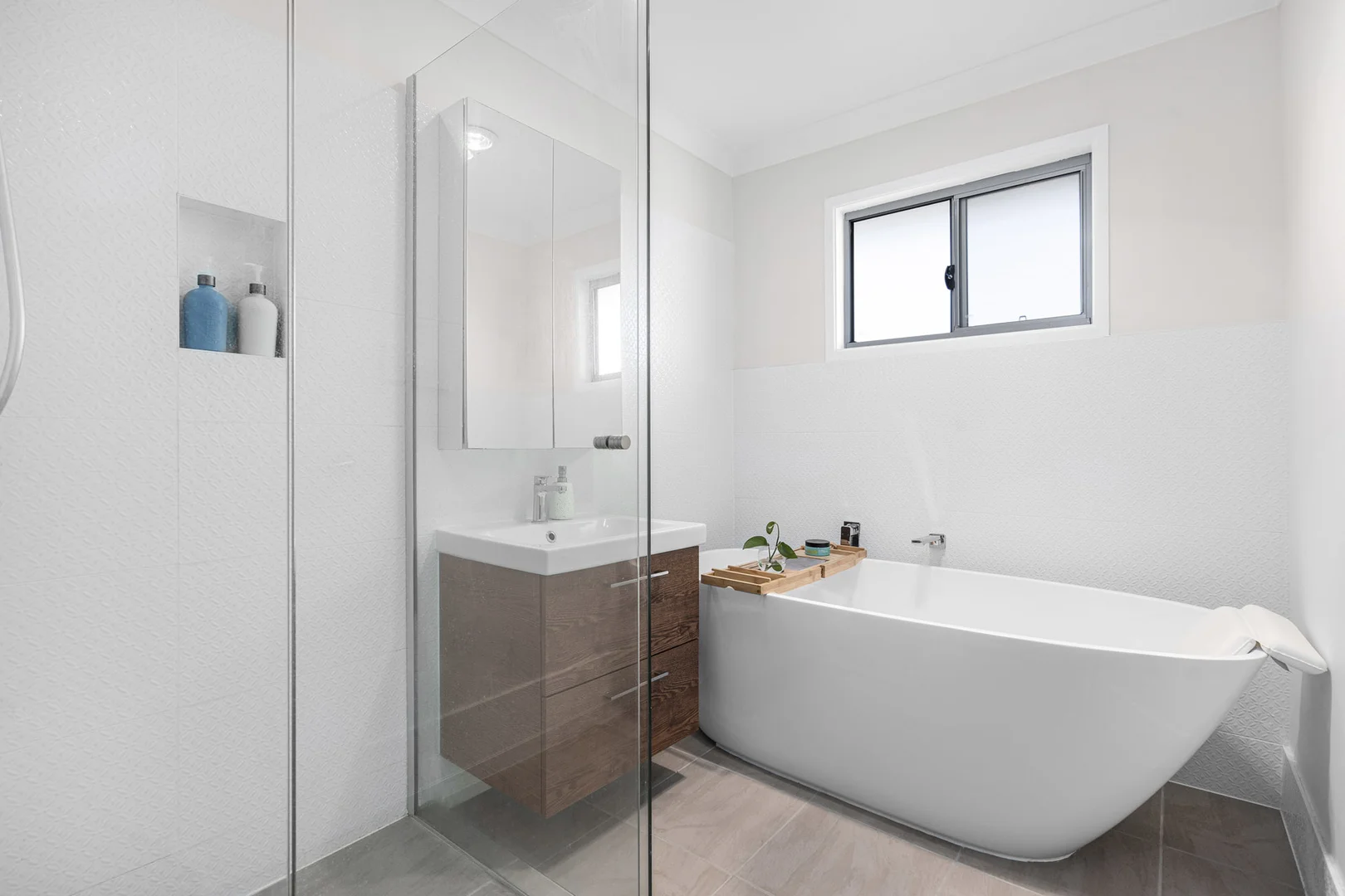 Additional image 4 of 22 Leadale Street, Wynnum West QLD 4178