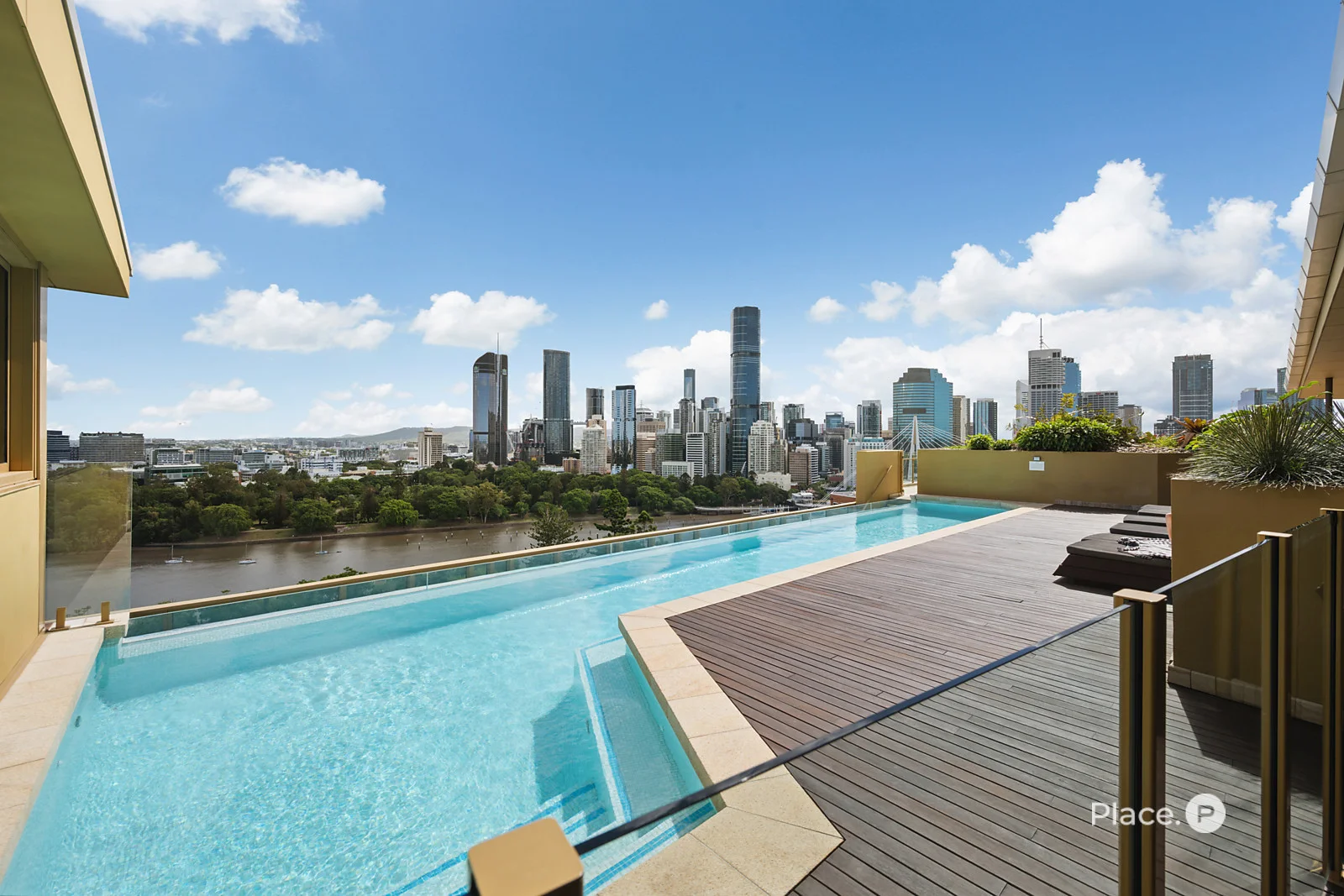 1106/25 Shafston Avenue, Kangaroo Point QLD 4169