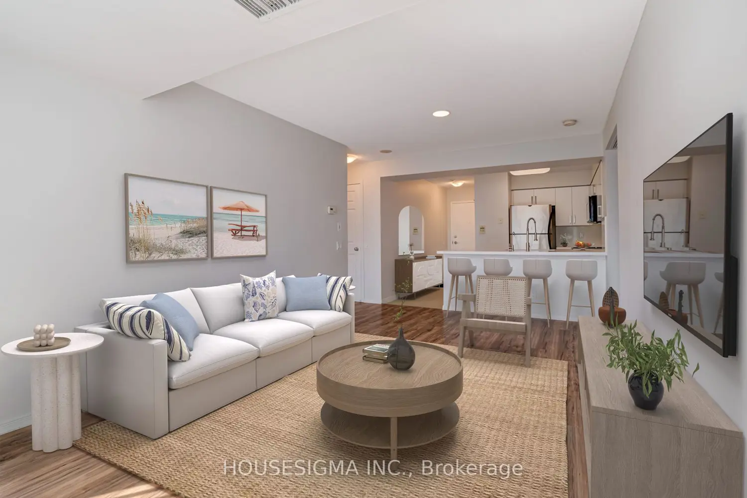 28 Harrison Garden Boulevard 901