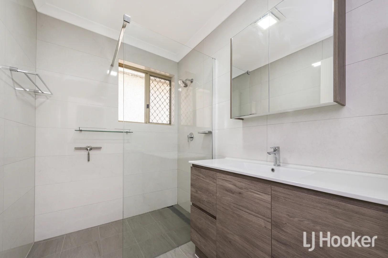 Additional image 17 of 2/20 Charlton Place, Thornlie WA 6108
