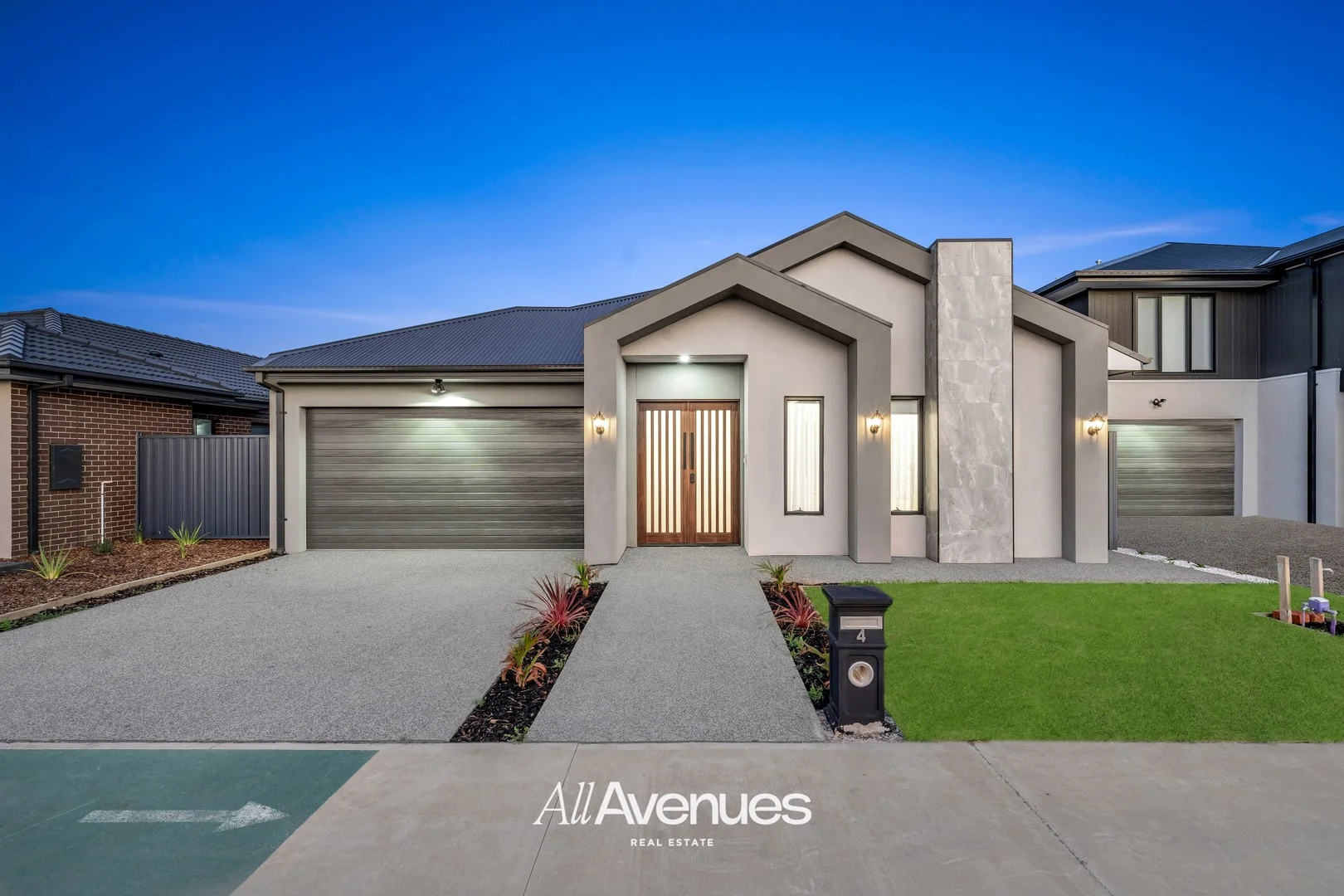 4 Wild Goose Way, Clyde North VIC 3978