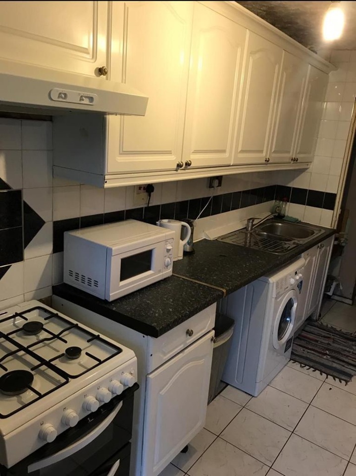 Room in a Shared Flat, Clark St, E1, N1 7GU photo 4