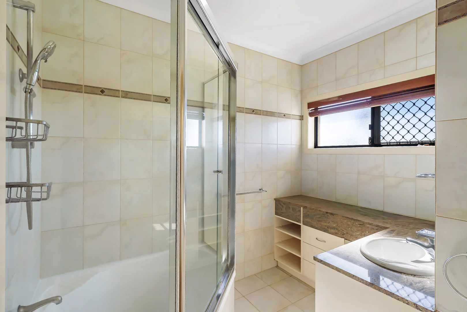 Additional image 9 of 6 Mitaro Rise, Pacific Pines QLD 4211