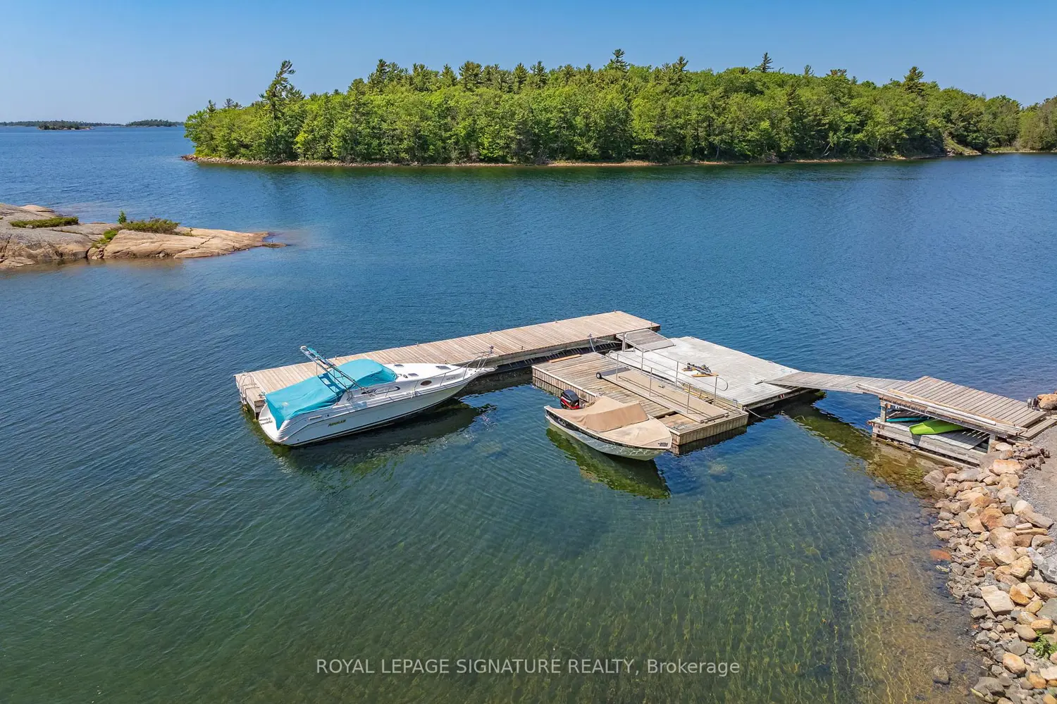 Additional image 17 of B350 Echo Island