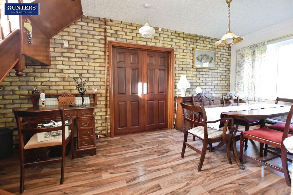 Additional image 5 of 3 bed detached house for saleBurton Road, Thealby, Scunthorpe DN15