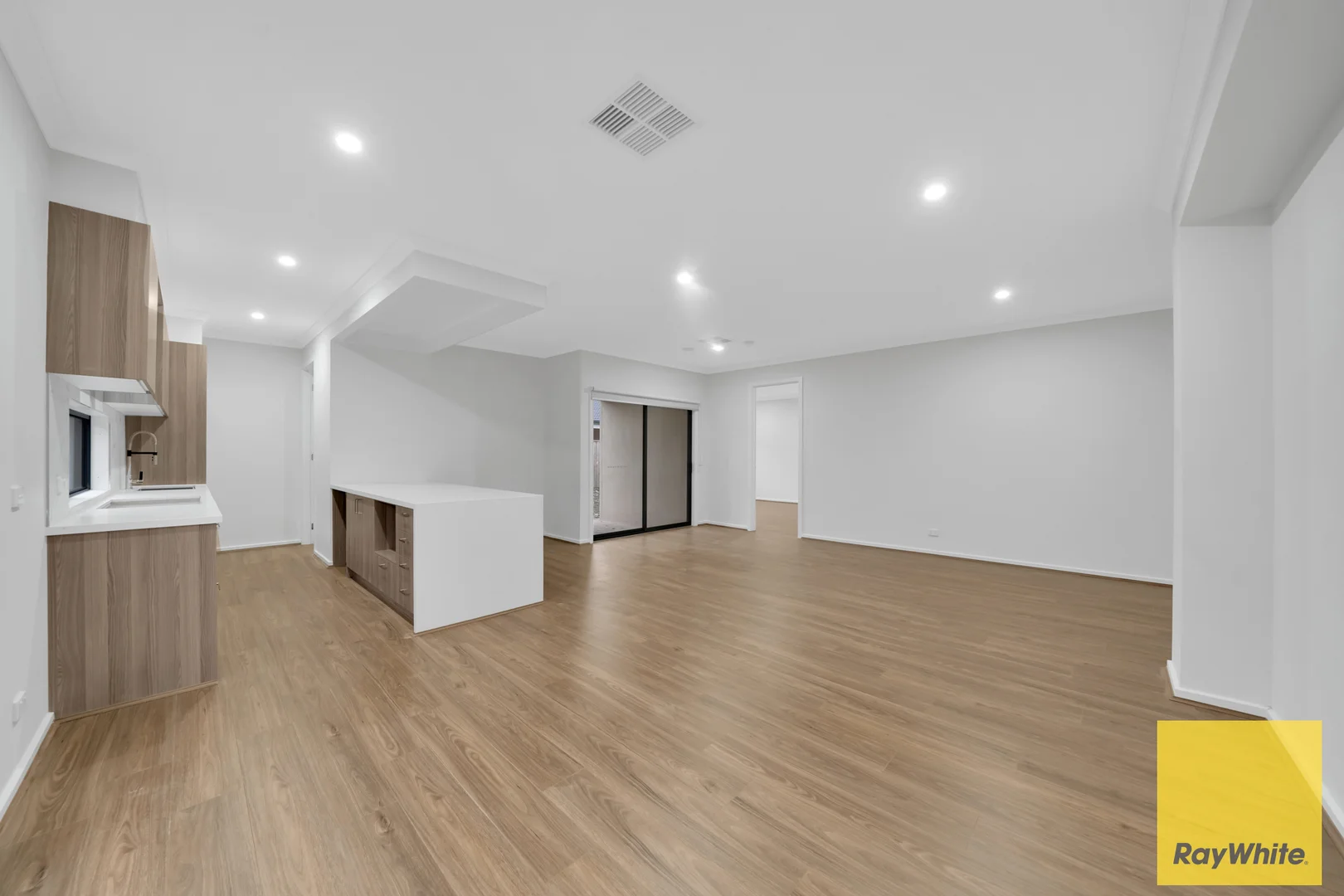 Additional image 6 of 15 Farmingdale Street, Manor Lakes VIC 3024