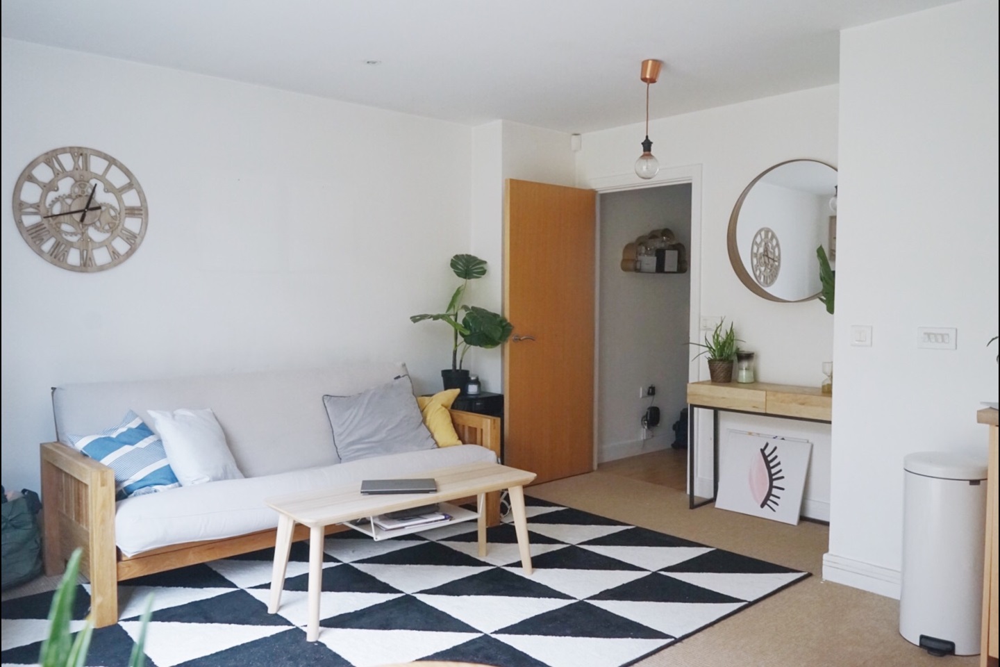 1 Bed Flat, Comercial Street, B1, N1 7GU