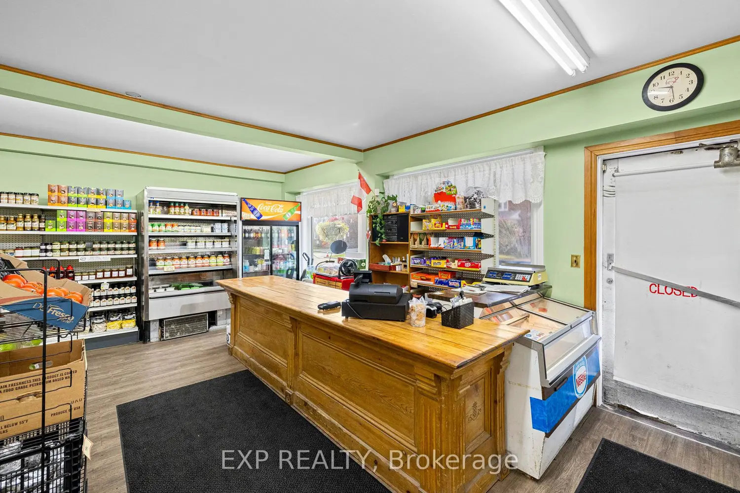 28 Buckingham Avenue photo 3