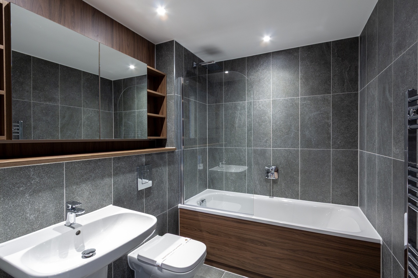 1 Bed Flat, Port St, M1, N1 7GU photo 3