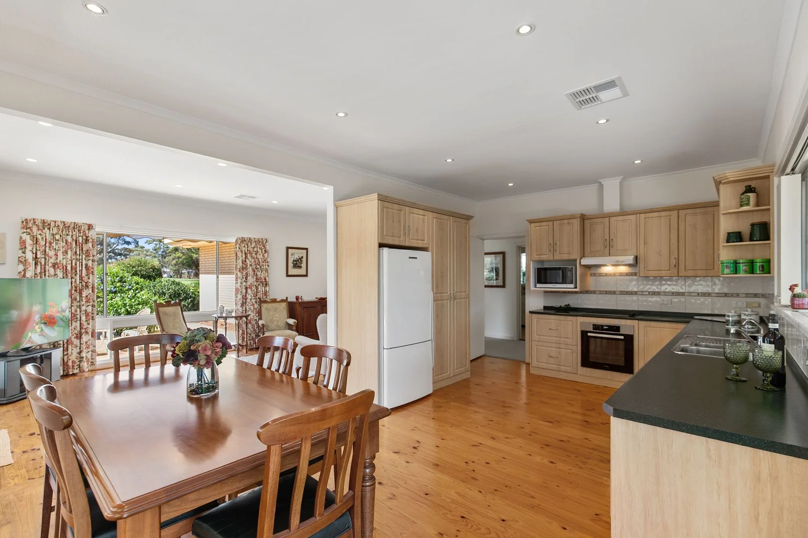 Additional image 4 of 72 Tiddy Avenue, Maitland SA 5573