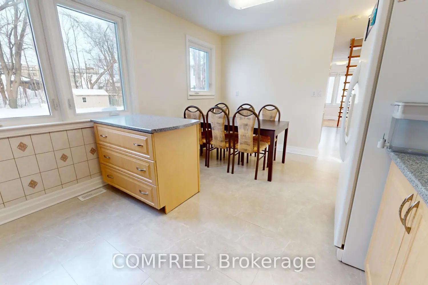 Additional image 7 of 25 Seguin Street