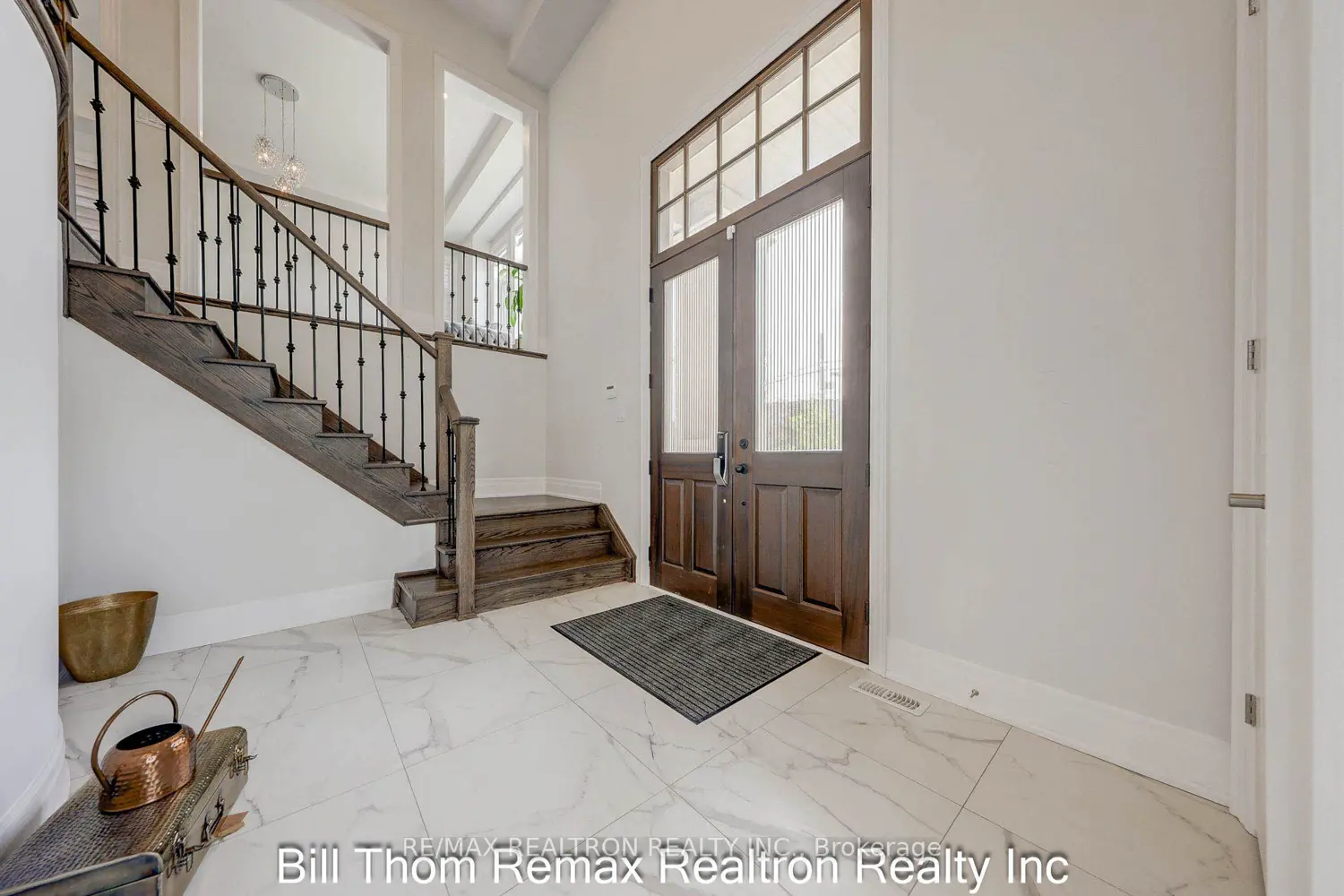 168 Cummer Avenue photo 2