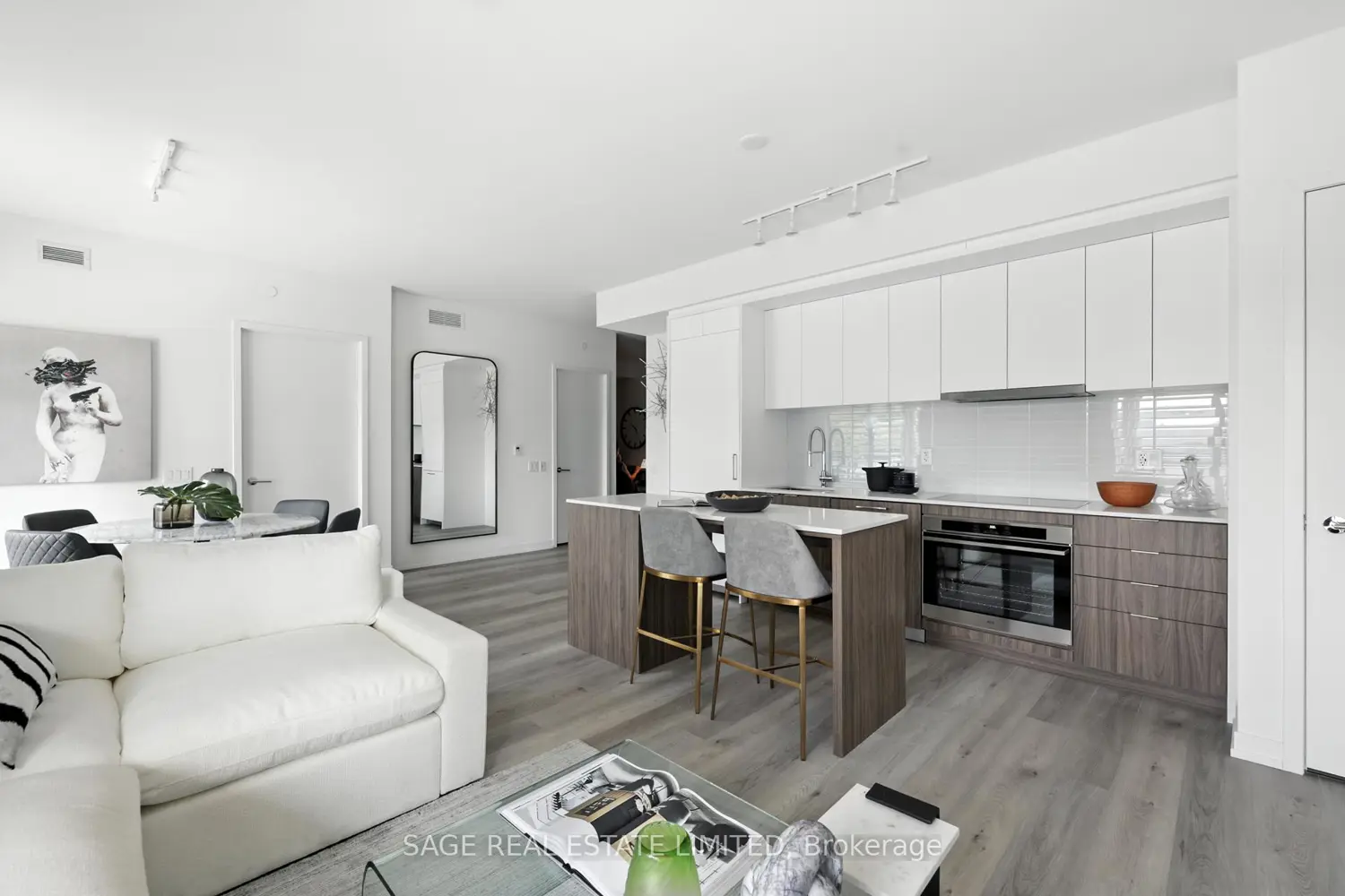 Additional image 5 of 863 St.Clair Avenue 301