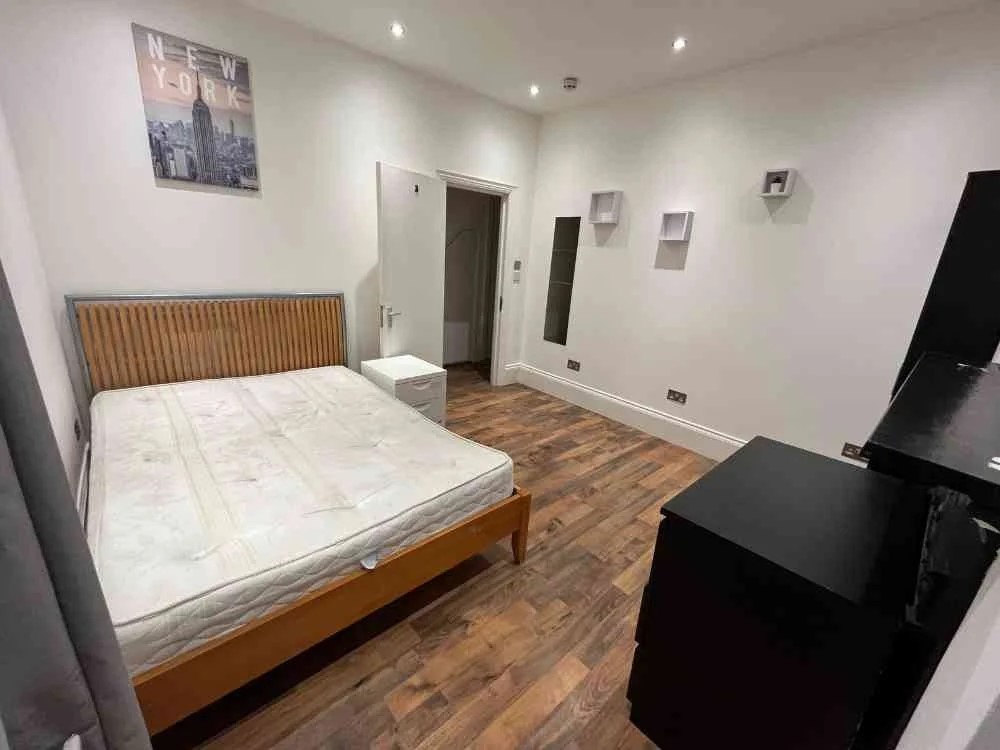 Room in a Shared House, Kelso Heights, LS3, N1 7GU
