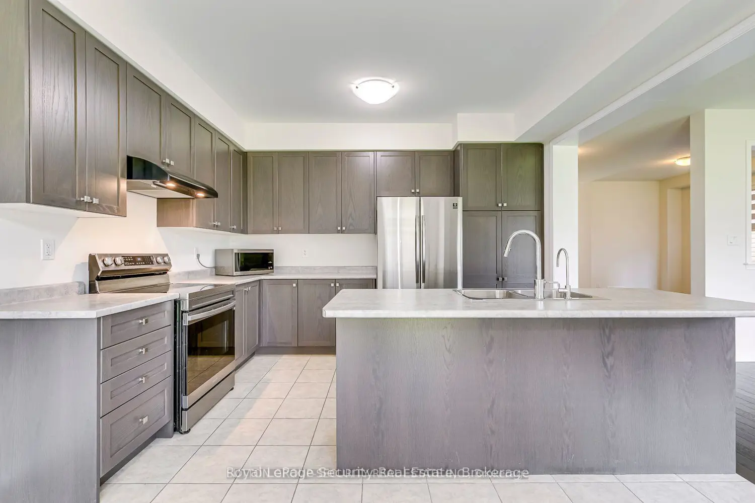 Additional image 6 of 30 Witteveen Drive