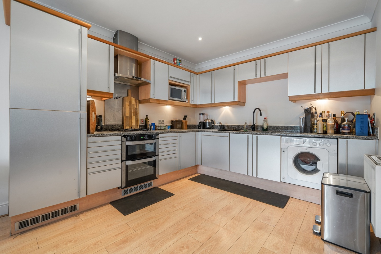 2 Bed Flat, The Point Building, N1, N1 7GU photo 2