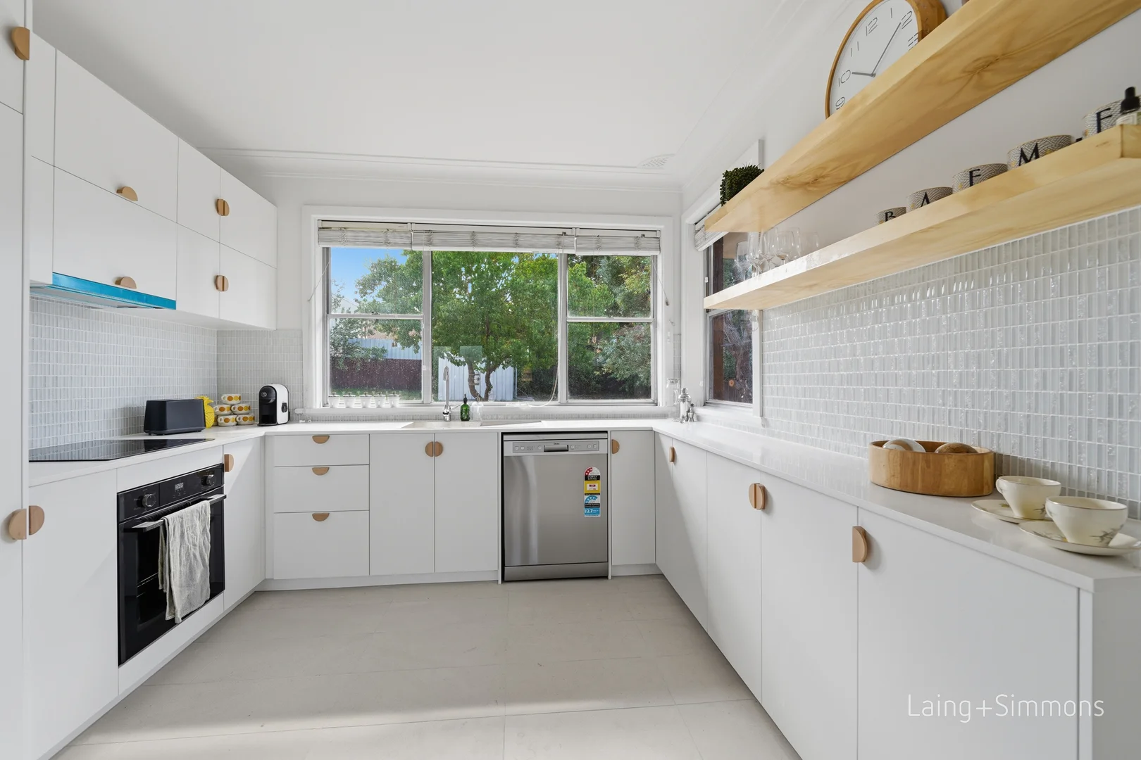 Additional image 3 of 24 Chestnut Avenue, Armidale NSW 2350