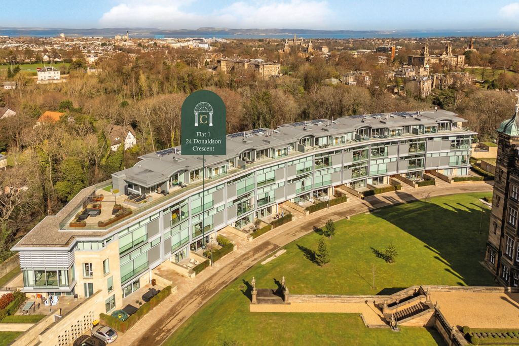 3 bed flat for saleDonaldson Crescent, Wester Coates, Edinburgh EH12