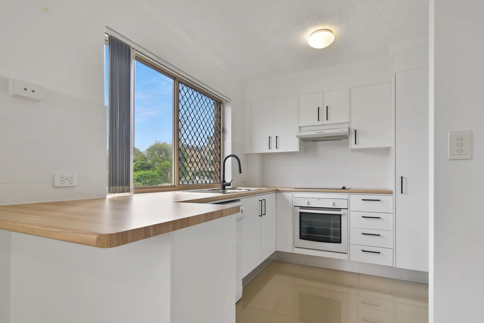 Additional image 2 of Unit 4/26 Moreton Parade, Kings Beach QLD 4551