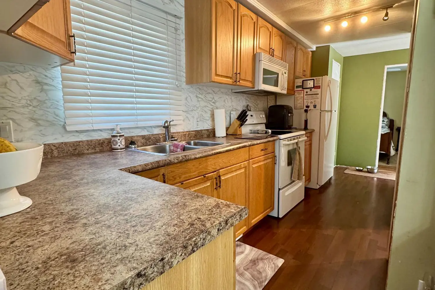 Additional image 8 of 1641 Boulter Road