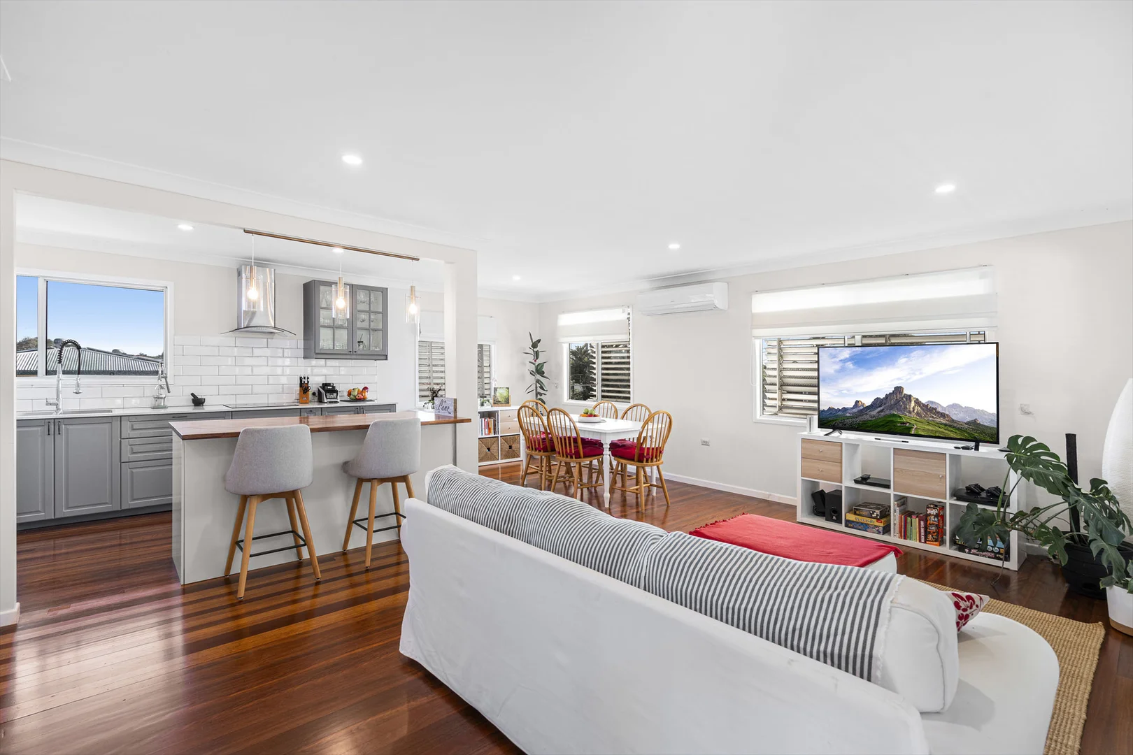 Additional image 2 of 22 Leadale Street, Wynnum West QLD 4178