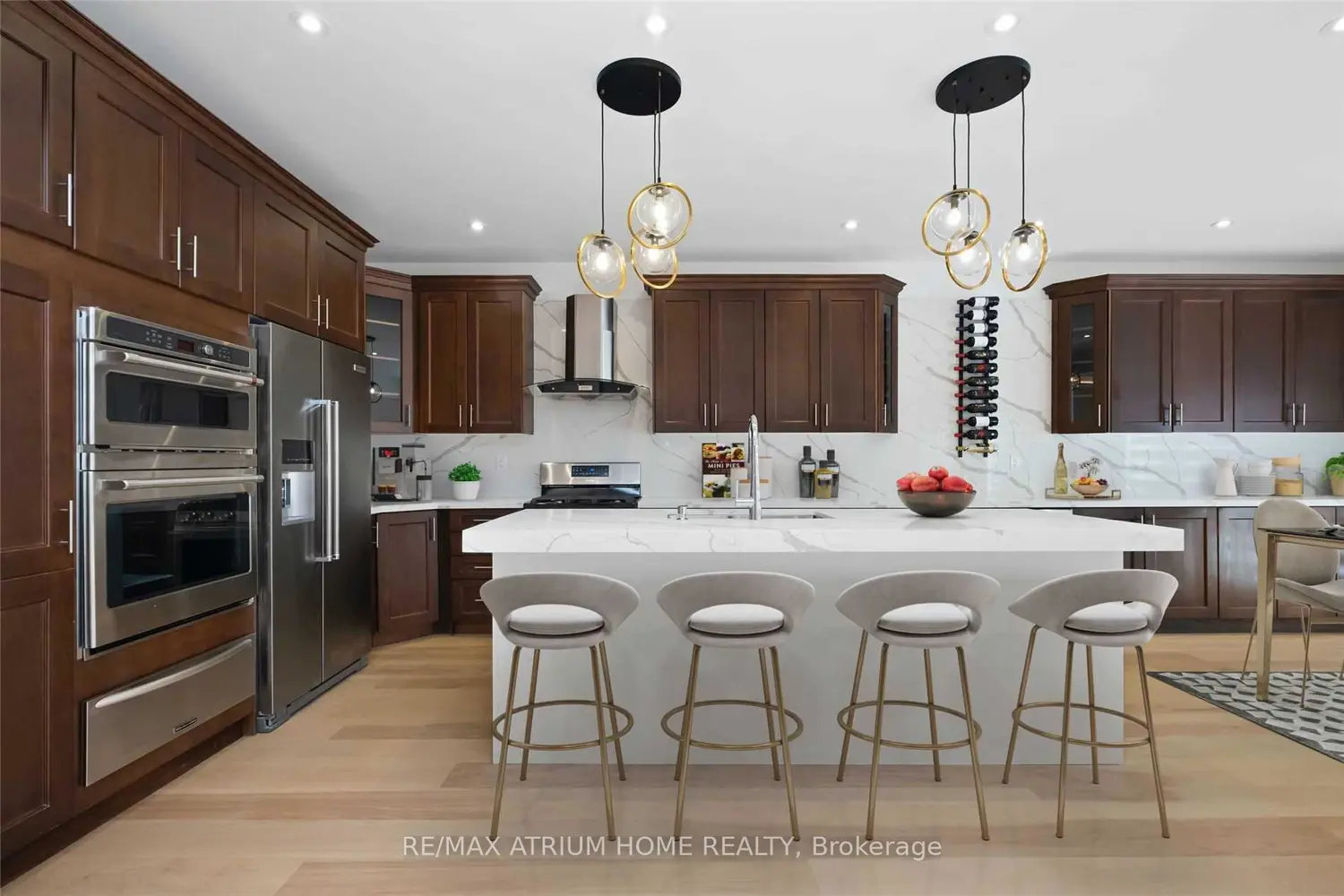 162 Bathurst Glen Drive photo 4